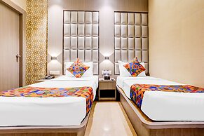Fabhotel Abrol Suites