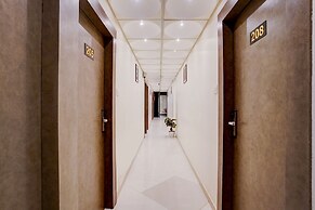 Fabhotel Abrol Suites