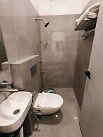 Fabhotel Saraca Inn