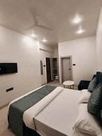 Fabhotel Saraca Inn