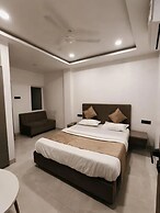 Fabhotel Saraca Inn