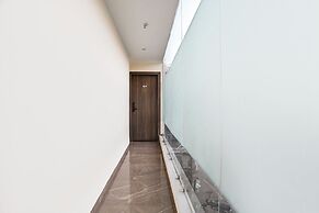 Fabhotel Blu Mark