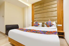 Fabhotel Blu Mark