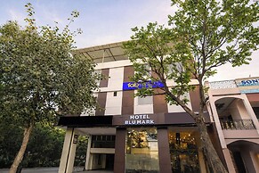 Fabhotel Blu Mark