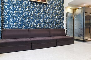 Fabhotel Blu Mark