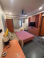 Fabhotel Hostique Stays