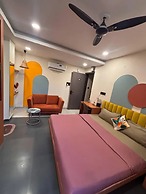 Fabhotel Hostique Stays