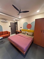 Fabhotel Hostique Stays