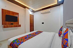 Fabhotel Tuesday Suits 121