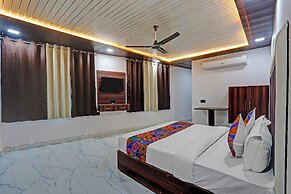 Fabhotel Tuesday Suits 121