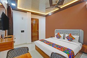 Fabhotel Tuesday Suits 121