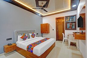 Fabhotel Tuesday Suits 121