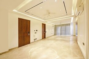 Fabhotel Ivory Leaf