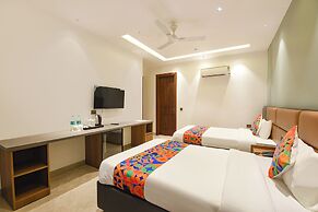 Fabhotel Ivory Leaf