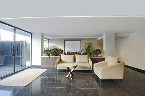 Fabhotel Ivory Leaf