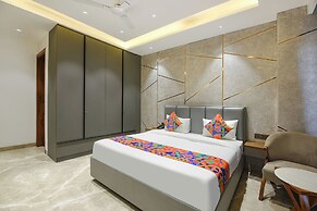 Fabhotel Ivory Leaf