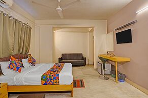 Fabhotel The Jumbo Stay