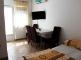 Apartmani Lora