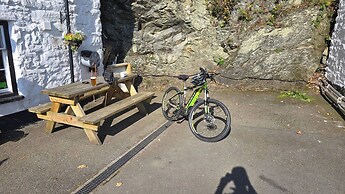 Luxury Welsh Wooden Cabin