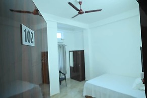 Hotel Tricon Residency