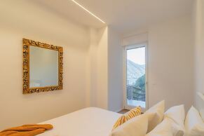 Villa Regina Retreat With Pool & Lake View
