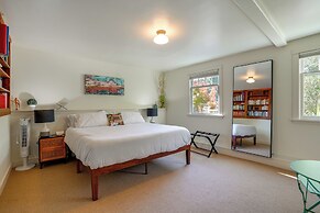 Golden Gate & Sunset Views! Classic Berkeley Home