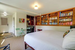 Golden Gate & Sunset Views! Classic Berkeley Home