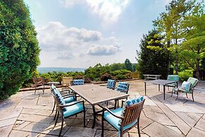 Home on 22 Acres Overlooking Lake Monroe