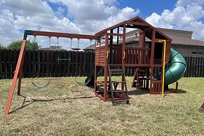 4BR Retreat w/ Backyard Oasis - Pool & Patio