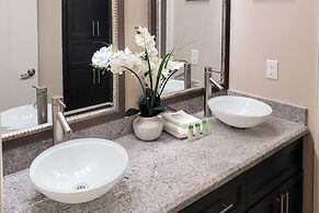 4BR Retreat w/ Backyard Oasis - Pool & Patio