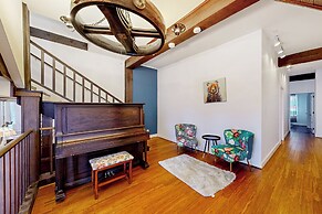Dog-friendly, Riverfront 10br w/ Games Galore