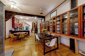 Dog-friendly, Riverfront 10br w/ Games Galore