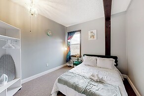 Dog-friendly, Riverfront 10br w/ Games Galore