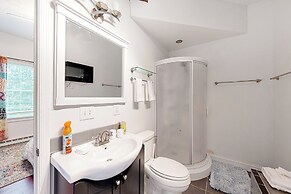 Dog-friendly, Riverfront 10br w/ Games Galore