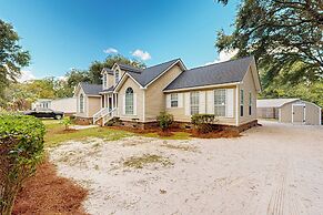 'kerrison by Kiawah' Home w/ Deck & Fire Pit