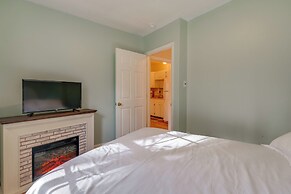 Peaceful Duplex - Walk to Historic Jonesborough!