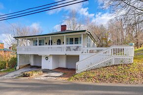 Peaceful Duplex - Walk to Historic Jonesborough!