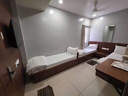 Shree Dham Palace