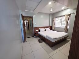 Shree Dham Palace