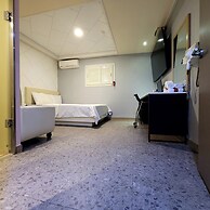 SKY Motel