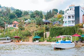 Kivu hilltop Beach  Hotel & Apartment