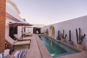 Abasolo ClubHouse