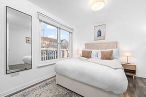 Urban Elegance 5-Bed Glasgow Home