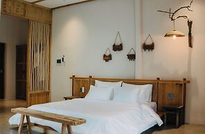 Nong Lam Ecolodge
