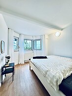 2BR Apt With Balcony Blumengärten