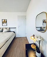 2BR Apt With Balcony Blumengärten