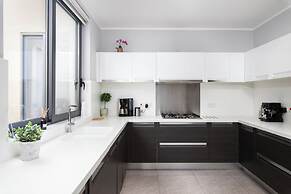 Sliema Seaside Penthouse with Terrace