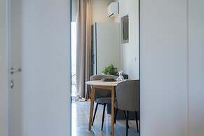 Captain's Apartments in Olive Grove