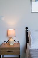 Captain's Apartments in Olive Grove