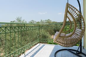 Captain's Apartments in Olive Grove